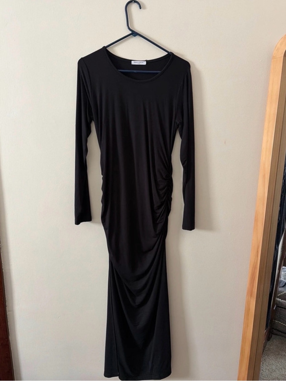 Sleek Black Long-Sleeve Ruched Maternity Dress